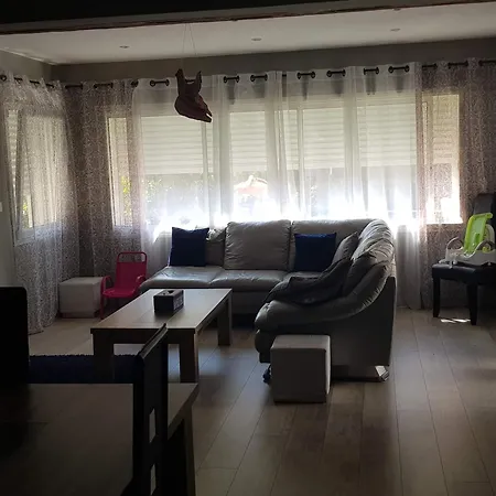 Maison T4 Avec Jardin ヴィラ